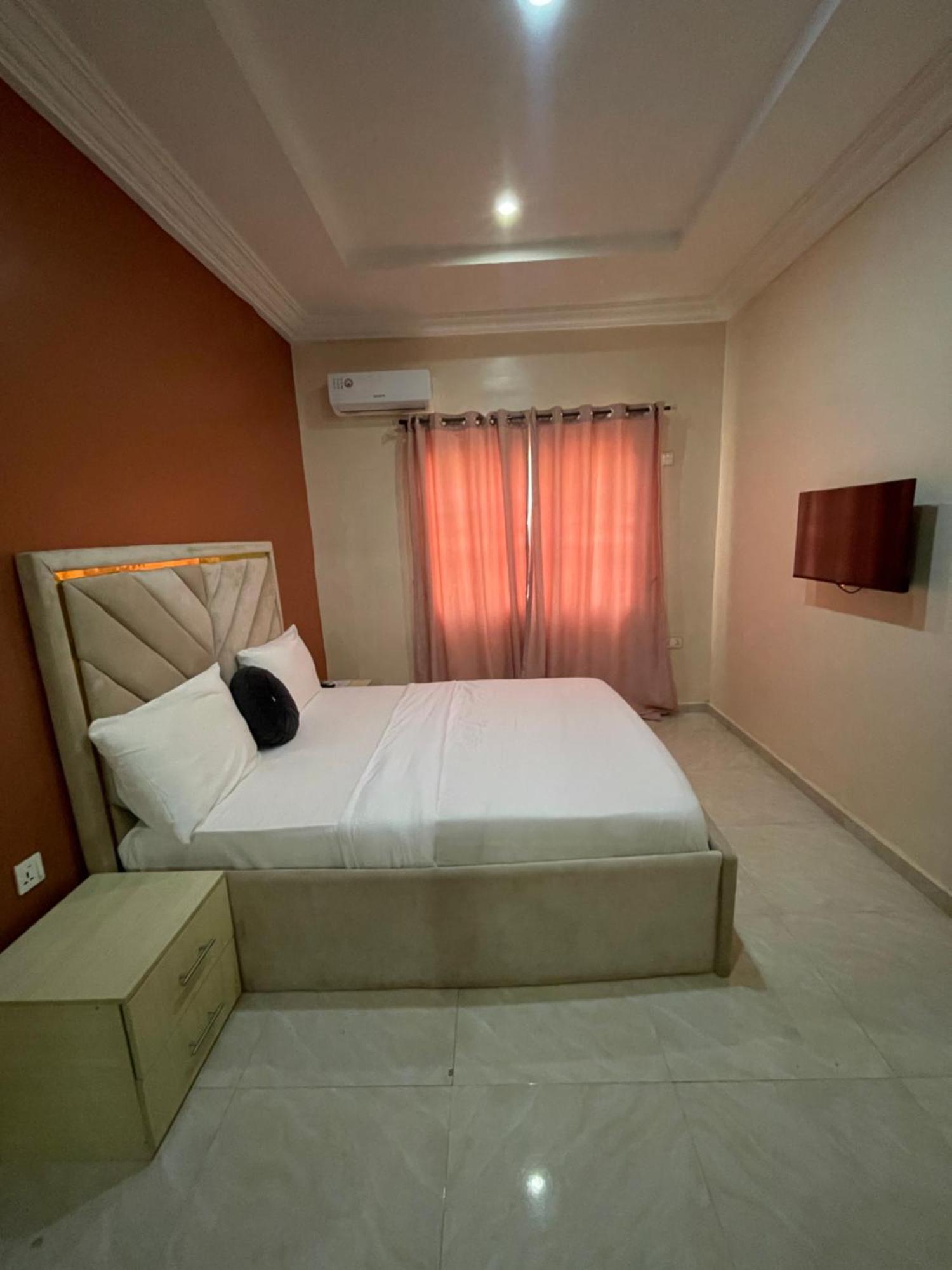 Nexus Xpress Hotel アブジャ エクステリア 写真